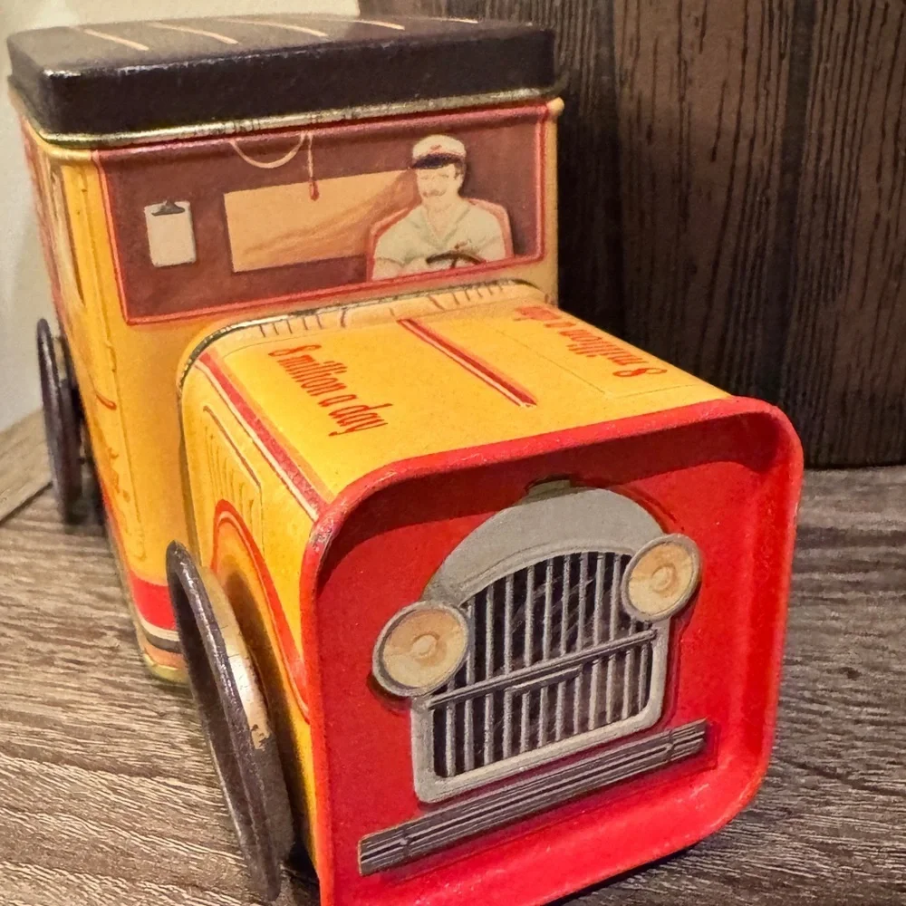 Vintage Coca Cola Vintage Truck - Picture 4 of 5